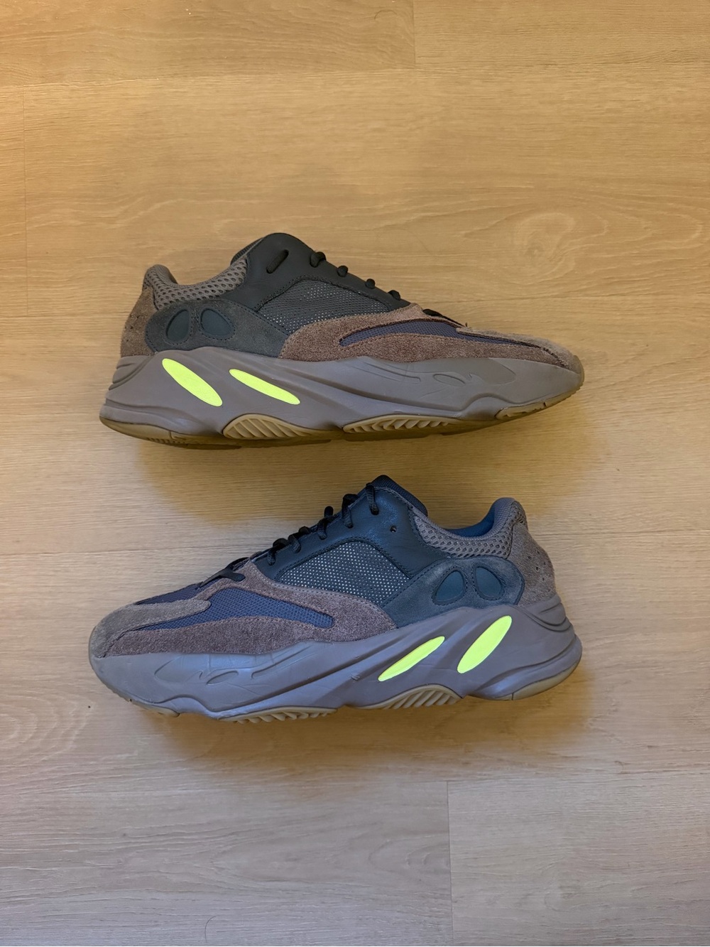 Yeezy 700 ‘Mauve’